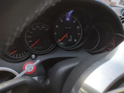 Base de cluster de velocímetro MPH compatível com 13-16 PORSCHE CAYENNE 2984558 - Imagem 1 de 4