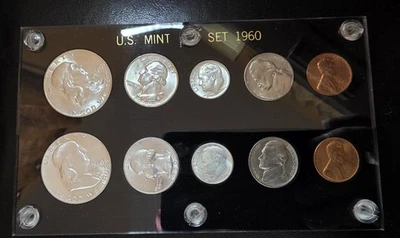 Juego P&D 1960 Estados Unidos como nuevo. Soporte personalizado Capital Plastics. Estado como nuevo sin circular. Foto 1 de 4