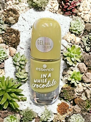 Essence Gel Nail Colour Nagellack 36 In A While Crocodile VeganKhaki Grün farbig - Bild 1 von 4