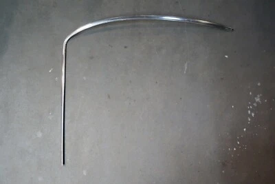 70-78 Datsun 240Z / 260Z / 280Z moldura de parabrisas de acero inoxidable - LH Driver S3-1 Foto 1 de 4