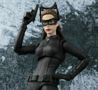 S.H.Figuarts Catwoman The Dark Knight Rises lanzado en 2018 Premium Bandai NUEVO Foto 1 de 4