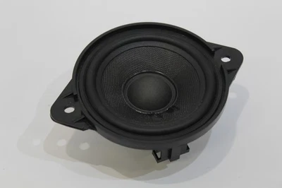 Audi Q5 8R Rear Pillar B&O Speaker 8R0035416 - Image 1 of 4