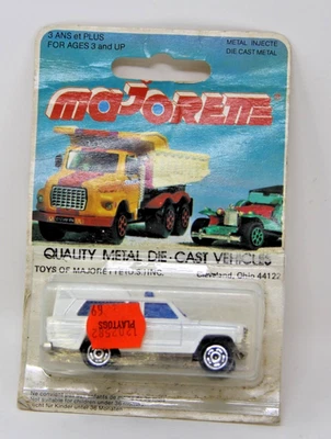 Vintage JEEP GRAND CHEROKEE Majorette No 269 Ambulance New On Card Ships Free - Image 1 of 4