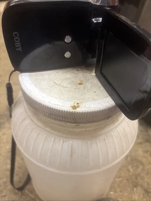 Videocámara digital giratoria Coby Snap CAM4000 LCD 4x probada Foto 1 de 4