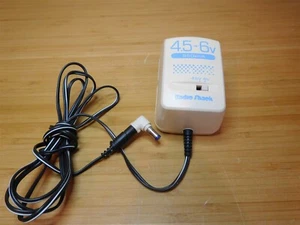 Radio Shack 4.5 - 6v Adapter - Blue End - Picture 1 of 2