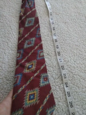 Corbata Jordache 50% poliéster 50% rayón hecha en USA.             G-14 Foto 1 de 4