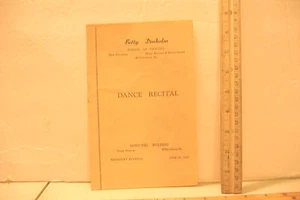 TANZABENDPROGRAMM~BETTY DENHOLM~TANZSCHULE~WILKINSBURG PA~JUNI 1945 - Bild 1 von 10