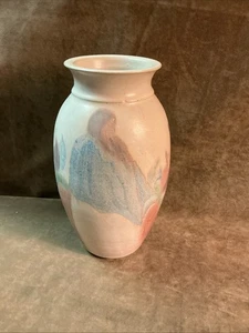 Vaso ceramica arte tema nativo americano gettato a mano firmato Jess Lord 1988 - Foto 1 di 9