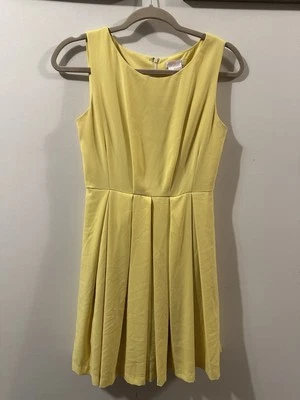 Vestido para mujer Esley amarillo cuello redondo bolsillos ajuste acampanado hasta la rodilla talla S Foto 1 de 4