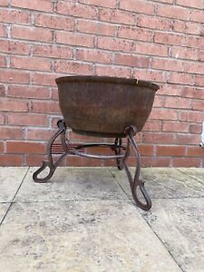 Cast iron fire pit with bbq rack (45 cm in diameter)