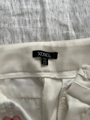 XOXO Women's White PANTS TROUSERS SZ 0 - Image 1 of 4