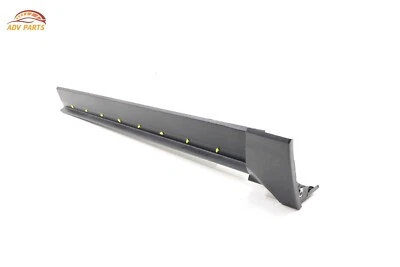 Chevrolet Equinox 2018-24 pasajero delantero derecho faldón panel basculante moldura OEM Foto 1 de 4