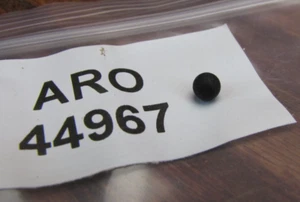 Bola de goma ARO 4,4 mm Ingersoll Rand parte # 44967 - Imagen 1 de 2