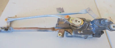 1997-2003 Pontiac Grand Prix   Front Windshield Wiper Assembly - Image 1 of 4
