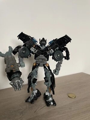 Transformer Dark of The Moon DOTM – MechTech IronHide 2011 - Photo 1/4