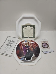 Notorious Evil Queen Bradford Exchange Limited Edition Collector's Plate - Picture 1 of 5