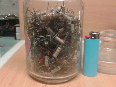 lot 2 de composants électronique vintage grosses résistances - Photo 1/4