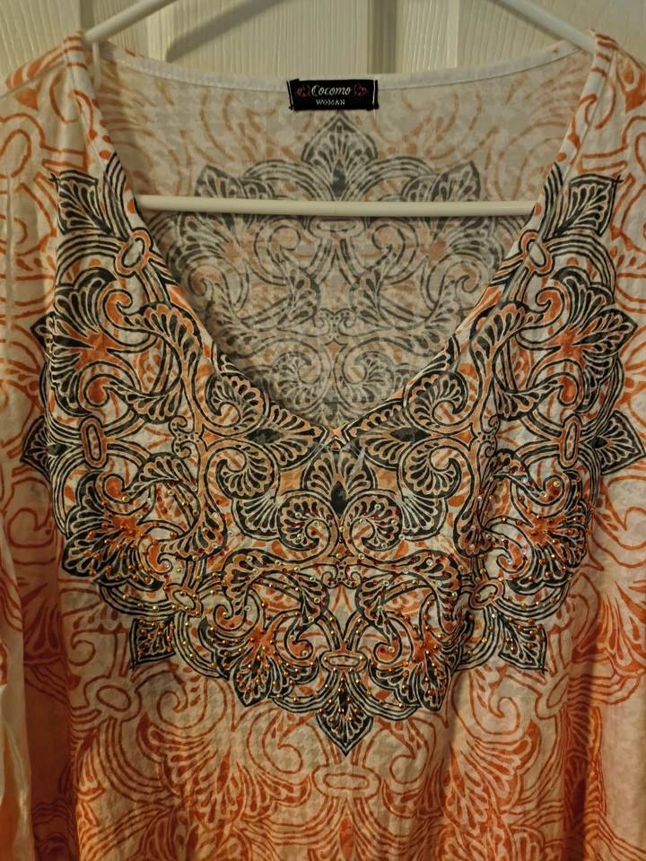 Топ кокомо размер P2P 22,5 длина 28 страз vneck длинным рукавом  - Изображение 1 из 4