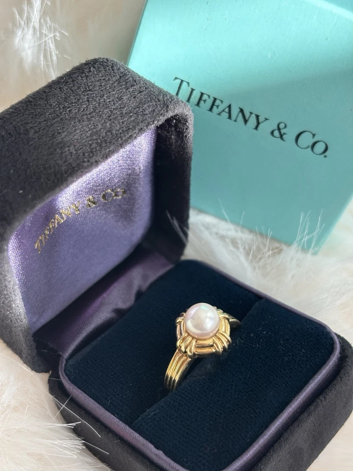 Auténtica Tiffany&Co. vintage Anillo de perlas oro amarillo 18k 6,4 mm US5,25-5,5 5,24 g Foto 1 de 4