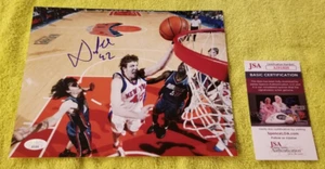 David Lee signed Autogramm AUTO New York Knicks 8x10 Spotlight Foto JSA - Bild 1 von 3