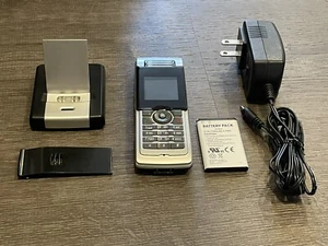 MITEL 5610 - BASE, CHARGING CRADLE, BATTERY AND POWER SUPPLY 51301100 - Picture 1 of 6