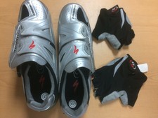 Specialized Men's 47 Cycling Shoes & Matching Gloves
