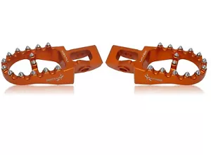 PEDANE MAGGIORATE KTM 125 150 250 300 350 450 500 EXC EXCF 2016-2022 ARANCIONI - Imagen 1 de 3