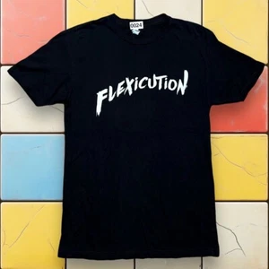 Camisa Logic Flexicution Hip Hop Y2K Hombres S Negra Estampado Gráfico Camiseta Música Rap - Imagen 1 de 4