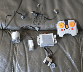 LEGO Power Functions Mega Lot Light 8870 Remote 8789 Motor 58121c01 9V 8884 Etc