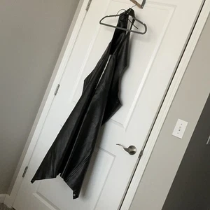 Grembiule da moto in pelle nera da pilota in pelle gilet bavaglino grande cerniera anteriore - Foto 1 di 4