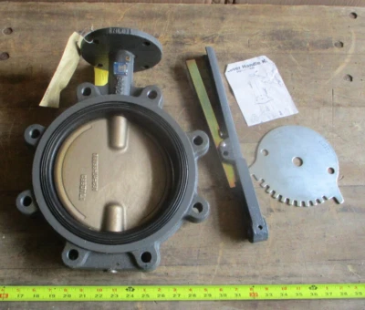 MILWAUKEE VALVE CO CL223ED 8" PIPE, CAST IRON 8 LUG BODY BUTTERFLY VALVE 200 PSI - Image 1 of 4