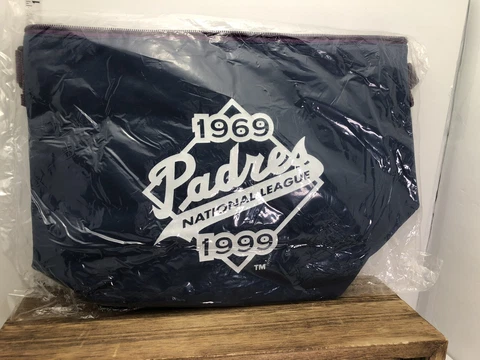 HTF San Diego Padres 30th Anniversary 1969 1999 Brand New Sealed Zipper Duffle Cover
