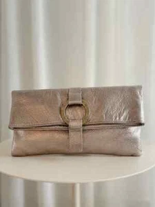 Bolso clutch de cuero BVLGARI - Imagen 1 de 5