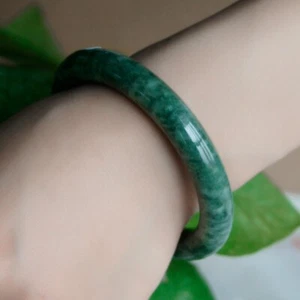 Beautiful Female bangle Round Green jade hand-carved bracelet 54mm-62mm - Picture 1 of 8