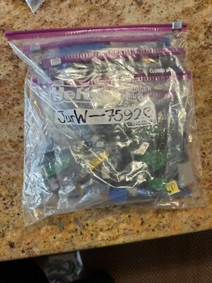 LEGO Jurassic World: Raptor Escape (75920) - Image 1 of 2