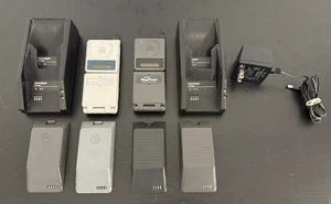 Vintage Motorola 90s Brick Flip Cell Phone Bundle! - Photo 1 sur 15