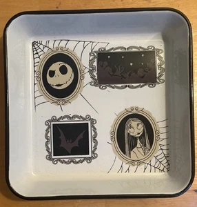 NEW DISNEY TIM BURTON’S THE NIGHTMARE BEFORE CHRISTMAS BAKING DISH 9x9 - Picture 1 of 8