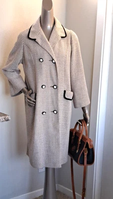 Vintage 1960's Double Breasted Brown and Beige Houndstooth Coat, Size L - Image 1 of 4