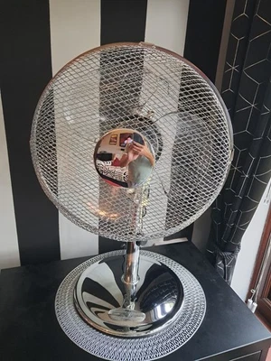 Nuevo ventilador de escritorio cromado Prem-I-Air de 3 velocidades de 12 pulgadas. En caja o premontado. - Imagen 1 de 4