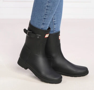 Women Hunter Refined Slim Fit Matte Black Short Rain Boots New - Image 1 of 4