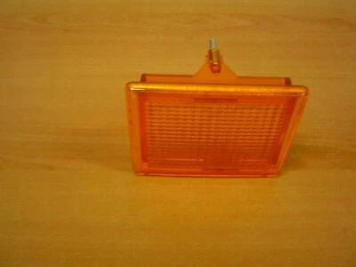 ALFA ROMEO ALFETTA SEDÁN LUZ TRASERA LENTE AMARILLO LADO DERECHO ALTISSIMO NOS Foto 1 de 3