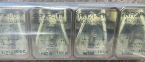Relé serie IDEC RR2P-UL-AC120 RR, cantidad: 7 - Imagen 1 de 2