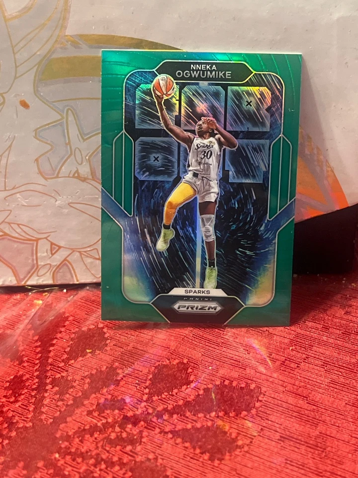 2022 Panini Prizm WNBA #6 Nneka Ogwumike Far Out Prizms Green - Image 1 of 2