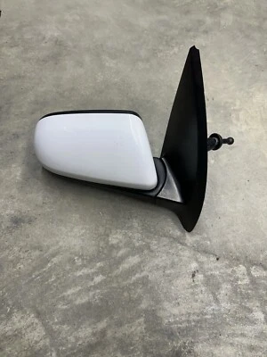 07-11 OEM Chevy Chevrolet Aveo Right Passenger Side Manual Adjust Mirror Unit  - Image 1 of 4