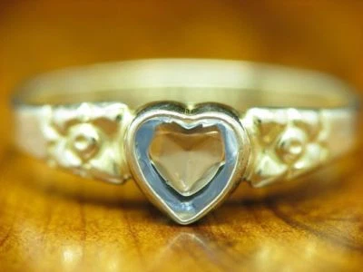 925 Argento Sterling Anello Con Vetro Ricoperto / Cuore / Vero Argento/0,7g/RG44 - Immagine 1 di 3