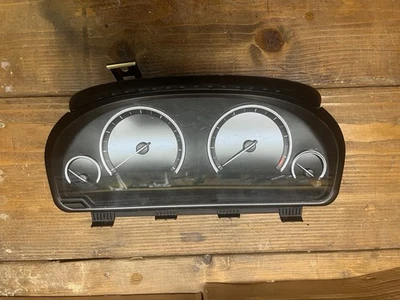 Cuadro de instrumentos velocímetro BMW 528i 535i 550i X3 2011-2019 OEM 62106802327 Foto 1 de 4