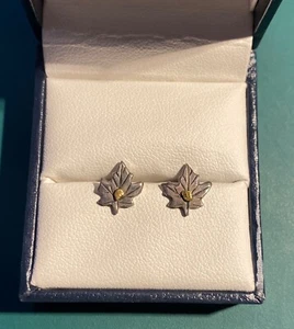 SUPERB - Yukon 22k Gold Nugget & Maple Leaf Sterling Canadian Earrings! - Picture 1 of 2
