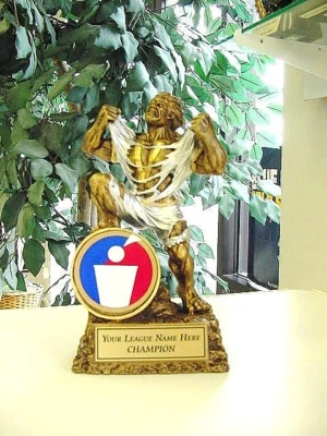 PREMIO TROFEO BEER PONG LETRAS GRATIS 6,75" ALTO # Foto 1 de 2