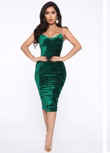 Fashion Nova Step On The Scene Velvet Midi Dress – Hunter L - Picture 1 of 3