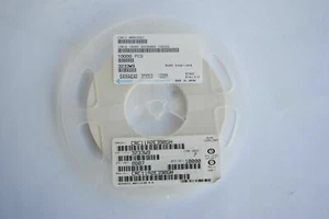 MATRIZ DE RESISTENCIA DE CHIPS KYOCERA CONVEXA CRC11A2E390GH 0404 39 OHM 2 ELEMENTOS 2% 100 PIEZAS - Imagen 1 de 1